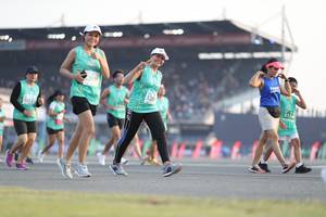 BIB: 154
                            <button type="button" onclick="openModal(10574041)" class="btn btn-primary btn-sm float-right btn-popup" data-toggle="modal" data-target=".modal-high-quality">
                        <i class="fas fa-shopping-cart"></i> Add to Cart
                    </button>
                                            <button type="button" onclick="isThisMe(10574041, true)" class="btn btn-success btn-sm float-right btn-popup btn-isme hidden" data-toggle="tooltip" data-placement="bottom" title="นี่คือรูปของคุณใช่ไหม คลิกที่นี่เพื่อเอาเข้าอัลบั้ม">
                        <i class="fas fa-plus"></i> Add to album
                    </button>
                    <button type="button" onclick="isThisMe(10574041, false)" class="btn btn-warning btn-sm float-right btn-popup btn-isnotme hidden">
                        <i class="fas fa-ban"></i> Remove from album
                    </button>