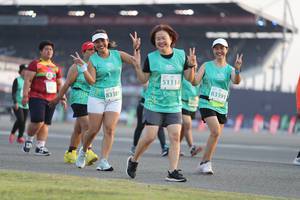 BIB: 51114, 83391, 8338
                            <button type="button" onclick="openModal(10574957)" class="btn btn-primary btn-sm float-right btn-popup" data-toggle="modal" data-target=".modal-high-quality">
                        <i class="fas fa-shopping-cart"></i> Add to Cart
                    </button>
                                            <button type="button" onclick="isThisMe(10574957, true)" class="btn btn-success btn-sm float-right btn-popup btn-isme hidden" data-toggle="tooltip" data-placement="bottom" title="นี่คือรูปของคุณใช่ไหม คลิกที่นี่เพื่อเอาเข้าอัลบั้ม">
                        <i class="fas fa-plus"></i> Add to album
                    </button>
                    <button type="button" onclick="isThisMe(10574957, false)" class="btn btn-warning btn-sm float-right btn-popup btn-isnotme hidden">
                        <i class="fas fa-ban"></i> Remove from album
                    </button>