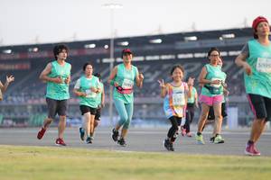 BIB: 5095, 50912, 530
                            <button type="button" onclick="openModal(10573589)" class="btn btn-primary btn-sm float-right btn-popup" data-toggle="modal" data-target=".modal-high-quality">
                        <i class="fas fa-shopping-cart"></i> Add to Cart
                    </button>
                                            <button type="button" onclick="isThisMe(10573589, true)" class="btn btn-success btn-sm float-right btn-popup btn-isme hidden" data-toggle="tooltip" data-placement="bottom" title="นี่คือรูปของคุณใช่ไหม คลิกที่นี่เพื่อเอาเข้าอัลบั้ม">
                        <i class="fas fa-plus"></i> Add to album
                    </button>
                    <button type="button" onclick="isThisMe(10573589, false)" class="btn btn-warning btn-sm float-right btn-popup btn-isnotme hidden">
                        <i class="fas fa-ban"></i> Remove from album
                    </button>