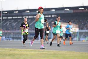 BIB: 528
                            <button type="button" onclick="openModal(10573688)" class="btn btn-primary btn-sm float-right btn-popup" data-toggle="modal" data-target=".modal-high-quality">
                        <i class="fas fa-shopping-cart"></i> Add to Cart
                    </button>
                                            <button type="button" onclick="isThisMe(10573688, true)" class="btn btn-success btn-sm float-right btn-popup btn-isme hidden" data-toggle="tooltip" data-placement="bottom" title="นี่คือรูปของคุณใช่ไหม คลิกที่นี่เพื่อเอาเข้าอัลบั้ม">
                        <i class="fas fa-plus"></i> Add to album
                    </button>
                    <button type="button" onclick="isThisMe(10573688, false)" class="btn btn-warning btn-sm float-right btn-popup btn-isnotme hidden">
                        <i class="fas fa-ban"></i> Remove from album
                    </button>