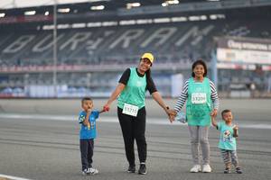 BIB: 53209, 53210
                            <button type="button" onclick="openModal(10575672)" class="btn btn-primary btn-sm float-right btn-popup" data-toggle="modal" data-target=".modal-high-quality">
                        <i class="fas fa-shopping-cart"></i> Add to Cart
                    </button>
                                            <button type="button" onclick="isThisMe(10575672, true)" class="btn btn-success btn-sm float-right btn-popup btn-isme hidden" data-toggle="tooltip" data-placement="bottom" title="นี่คือรูปของคุณใช่ไหม คลิกที่นี่เพื่อเอาเข้าอัลบั้ม">
                        <i class="fas fa-plus"></i> Add to album
                    </button>
                    <button type="button" onclick="isThisMe(10575672, false)" class="btn btn-warning btn-sm float-right btn-popup btn-isnotme hidden">
                        <i class="fas fa-ban"></i> Remove from album
                    </button>