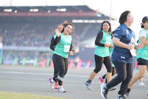 BIB: 524
                            <button type="button" onclick="openModal(10574657)" class="btn btn-primary btn-sm float-right btn-popup" data-toggle="modal" data-target=".modal-high-quality">
                        <i class="fas fa-shopping-cart"></i> Add to Cart
                    </button>
                                            <button type="button" onclick="isThisMe(10574657, true)" class="btn btn-success btn-sm float-right btn-popup btn-isme hidden" data-toggle="tooltip" data-placement="bottom" title="นี่คือรูปของคุณใช่ไหม คลิกที่นี่เพื่อเอาเข้าอัลบั้ม">
                        <i class="fas fa-plus"></i> Add to album
                    </button>
                    <button type="button" onclick="isThisMe(10574657, false)" class="btn btn-warning btn-sm float-right btn-popup btn-isnotme hidden">
                        <i class="fas fa-ban"></i> Remove from album
                    </button>