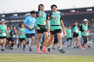 BIB: 72321, 723, 5043
                            <button type="button" onclick="openModal(10574234)" class="btn btn-primary btn-sm float-right btn-popup" data-toggle="modal" data-target=".modal-high-quality">
                        <i class="fas fa-shopping-cart"></i> Add to Cart
                    </button>
                                            <button type="button" onclick="isThisMe(10574234, true)" class="btn btn-success btn-sm float-right btn-popup btn-isme hidden" data-toggle="tooltip" data-placement="bottom" title="นี่คือรูปของคุณใช่ไหม คลิกที่นี่เพื่อเอาเข้าอัลบั้ม">
                        <i class="fas fa-plus"></i> Add to album
                    </button>
                    <button type="button" onclick="isThisMe(10574234, false)" class="btn btn-warning btn-sm float-right btn-popup btn-isnotme hidden">
                        <i class="fas fa-ban"></i> Remove from album
                    </button>