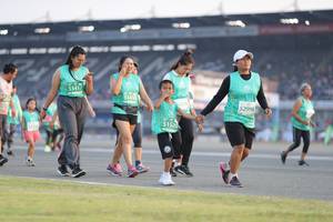 BIB: 53417, 3418, 3376, 52998, 51520
                            <button type="button" onclick="openModal(10575055)" class="btn btn-primary btn-sm float-right btn-popup" data-toggle="modal" data-target=".modal-high-quality">
                        <i class="fas fa-shopping-cart"></i> Add to Cart
                    </button>
                                            <button type="button" onclick="isThisMe(10575055, true)" class="btn btn-success btn-sm float-right btn-popup btn-isme hidden" data-toggle="tooltip" data-placement="bottom" title="นี่คือรูปของคุณใช่ไหม คลิกที่นี่เพื่อเอาเข้าอัลบั้ม">
                        <i class="fas fa-plus"></i> Add to album
                    </button>
                    <button type="button" onclick="isThisMe(10575055, false)" class="btn btn-warning btn-sm float-right btn-popup btn-isnotme hidden">
                        <i class="fas fa-ban"></i> Remove from album
                    </button>