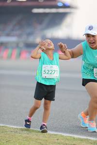 BIB: 52271
                            <button type="button" onclick="openModal(10575274)" class="btn btn-primary btn-sm float-right btn-popup" data-toggle="modal" data-target=".modal-high-quality">
                        <i class="fas fa-shopping-cart"></i> Add to Cart
                    </button>
                                            <button type="button" onclick="isThisMe(10575274, true)" class="btn btn-success btn-sm float-right btn-popup btn-isme hidden" data-toggle="tooltip" data-placement="bottom" title="นี่คือรูปของคุณใช่ไหม คลิกที่นี่เพื่อเอาเข้าอัลบั้ม">
                        <i class="fas fa-plus"></i> Add to album
                    </button>
                    <button type="button" onclick="isThisMe(10575274, false)" class="btn btn-warning btn-sm float-right btn-popup btn-isnotme hidden">
                        <i class="fas fa-ban"></i> Remove from album
                    </button>