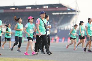 BIB: 5057
                            <button type="button" onclick="openModal(10574535)" class="btn btn-primary btn-sm float-right btn-popup" data-toggle="modal" data-target=".modal-high-quality">
                        <i class="fas fa-shopping-cart"></i> Add to Cart
                    </button>
                                            <button type="button" onclick="isThisMe(10574535, true)" class="btn btn-success btn-sm float-right btn-popup btn-isme hidden" data-toggle="tooltip" data-placement="bottom" title="นี่คือรูปของคุณใช่ไหม คลิกที่นี่เพื่อเอาเข้าอัลบั้ม">
                        <i class="fas fa-plus"></i> Add to album
                    </button>
                    <button type="button" onclick="isThisMe(10574535, false)" class="btn btn-warning btn-sm float-right btn-popup btn-isnotme hidden">
                        <i class="fas fa-ban"></i> Remove from album
                    </button>