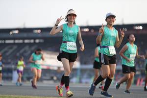 BIB: 50606, 525
                            <button type="button" onclick="openModal(10574139)" class="btn btn-primary btn-sm float-right btn-popup" data-toggle="modal" data-target=".modal-high-quality">
                        <i class="fas fa-shopping-cart"></i> Add to Cart
                    </button>
                                            <button type="button" onclick="isThisMe(10574139, true)" class="btn btn-success btn-sm float-right btn-popup btn-isme hidden" data-toggle="tooltip" data-placement="bottom" title="นี่คือรูปของคุณใช่ไหม คลิกที่นี่เพื่อเอาเข้าอัลบั้ม">
                        <i class="fas fa-plus"></i> Add to album
                    </button>
                    <button type="button" onclick="isThisMe(10574139, false)" class="btn btn-warning btn-sm float-right btn-popup btn-isnotme hidden">
                        <i class="fas fa-ban"></i> Remove from album
                    </button>