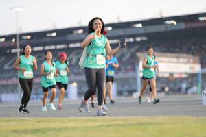 BIB: 529, 50571
                            <button type="button" onclick="openModal(10573626)" class="btn btn-primary btn-sm float-right btn-popup" data-toggle="modal" data-target=".modal-high-quality">
                        <i class="fas fa-shopping-cart"></i> Add to Cart
                    </button>
                                            <button type="button" onclick="isThisMe(10573626, true)" class="btn btn-success btn-sm float-right btn-popup btn-isme hidden" data-toggle="tooltip" data-placement="bottom" title="นี่คือรูปของคุณใช่ไหม คลิกที่นี่เพื่อเอาเข้าอัลบั้ม">
                        <i class="fas fa-plus"></i> Add to album
                    </button>
                    <button type="button" onclick="isThisMe(10573626, false)" class="btn btn-warning btn-sm float-right btn-popup btn-isnotme hidden">
                        <i class="fas fa-ban"></i> Remove from album
                    </button>