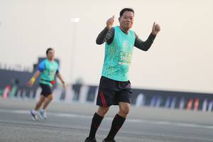 BIB: 51921
                            <button type="button" onclick="openModal(10574438)" class="btn btn-primary btn-sm float-right btn-popup" data-toggle="modal" data-target=".modal-high-quality">
                        <i class="fas fa-shopping-cart"></i> Add to Cart
                    </button>
                                            <button type="button" onclick="isThisMe(10574438, true)" class="btn btn-success btn-sm float-right btn-popup btn-isme hidden" data-toggle="tooltip" data-placement="bottom" title="นี่คือรูปของคุณใช่ไหม คลิกที่นี่เพื่อเอาเข้าอัลบั้ม">
                        <i class="fas fa-plus"></i> Add to album
                    </button>
                    <button type="button" onclick="isThisMe(10574438, false)" class="btn btn-warning btn-sm float-right btn-popup btn-isnotme hidden">
                        <i class="fas fa-ban"></i> Remove from album
                    </button>