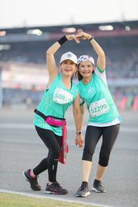 BIB: 50859, 52290
                            <button type="button" onclick="openModal(10575291)" class="btn btn-primary btn-sm float-right btn-popup" data-toggle="modal" data-target=".modal-high-quality">
                        <i class="fas fa-shopping-cart"></i> Add to Cart
                    </button>
                                            <button type="button" onclick="isThisMe(10575291, true)" class="btn btn-success btn-sm float-right btn-popup btn-isme hidden" data-toggle="tooltip" data-placement="bottom" title="นี่คือรูปของคุณใช่ไหม คลิกที่นี่เพื่อเอาเข้าอัลบั้ม">
                        <i class="fas fa-plus"></i> Add to album
                    </button>
                    <button type="button" onclick="isThisMe(10575291, false)" class="btn btn-warning btn-sm float-right btn-popup btn-isnotme hidden">
                        <i class="fas fa-ban"></i> Remove from album
                    </button>