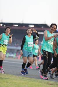 BIB: 164, 50763, 5076
                            <button type="button" onclick="openModal(10574936)" class="btn btn-primary btn-sm float-right btn-popup" data-toggle="modal" data-target=".modal-high-quality">
                        <i class="fas fa-shopping-cart"></i> Add to Cart
                    </button>
                                            <button type="button" onclick="isThisMe(10574936, true)" class="btn btn-success btn-sm float-right btn-popup btn-isme hidden" data-toggle="tooltip" data-placement="bottom" title="นี่คือรูปของคุณใช่ไหม คลิกที่นี่เพื่อเอาเข้าอัลบั้ม">
                        <i class="fas fa-plus"></i> Add to album
                    </button>
                    <button type="button" onclick="isThisMe(10574936, false)" class="btn btn-warning btn-sm float-right btn-popup btn-isnotme hidden">
                        <i class="fas fa-ban"></i> Remove from album
                    </button>