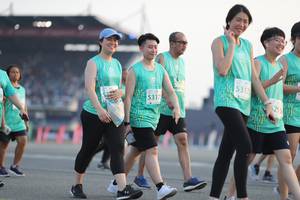 BIB: 5317
                            <button type="button" onclick="openModal(10575115)" class="btn btn-primary btn-sm float-right btn-popup" data-toggle="modal" data-target=".modal-high-quality">
                        <i class="fas fa-shopping-cart"></i> Add to Cart
                    </button>
                                            <button type="button" onclick="isThisMe(10575115, true)" class="btn btn-success btn-sm float-right btn-popup btn-isme hidden" data-toggle="tooltip" data-placement="bottom" title="นี่คือรูปของคุณใช่ไหม คลิกที่นี่เพื่อเอาเข้าอัลบั้ม">
                        <i class="fas fa-plus"></i> Add to album
                    </button>
                    <button type="button" onclick="isThisMe(10575115, false)" class="btn btn-warning btn-sm float-right btn-popup btn-isnotme hidden">
                        <i class="fas fa-ban"></i> Remove from album
                    </button>