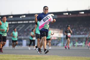 BIB: 70309, 50162
                            <button type="button" onclick="openModal(10574058)" class="btn btn-primary btn-sm float-right btn-popup" data-toggle="modal" data-target=".modal-high-quality">
                        <i class="fas fa-shopping-cart"></i> Add to Cart
                    </button>
                                            <button type="button" onclick="isThisMe(10574058, true)" class="btn btn-success btn-sm float-right btn-popup btn-isme hidden" data-toggle="tooltip" data-placement="bottom" title="นี่คือรูปของคุณใช่ไหม คลิกที่นี่เพื่อเอาเข้าอัลบั้ม">
                        <i class="fas fa-plus"></i> Add to album
                    </button>
                    <button type="button" onclick="isThisMe(10574058, false)" class="btn btn-warning btn-sm float-right btn-popup btn-isnotme hidden">
                        <i class="fas fa-ban"></i> Remove from album
                    </button>