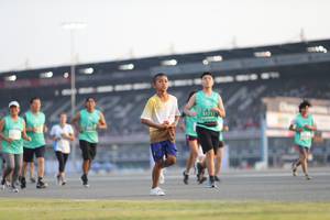 BIB: 51711
                            <button type="button" onclick="openModal(10573646)" class="btn btn-primary btn-sm float-right btn-popup" data-toggle="modal" data-target=".modal-high-quality">
                        <i class="fas fa-shopping-cart"></i> Add to Cart
                    </button>
                                            <button type="button" onclick="isThisMe(10573646, true)" class="btn btn-success btn-sm float-right btn-popup btn-isme hidden" data-toggle="tooltip" data-placement="bottom" title="นี่คือรูปของคุณใช่ไหม คลิกที่นี่เพื่อเอาเข้าอัลบั้ม">
                        <i class="fas fa-plus"></i> Add to album
                    </button>
                    <button type="button" onclick="isThisMe(10573646, false)" class="btn btn-warning btn-sm float-right btn-popup btn-isnotme hidden">
                        <i class="fas fa-ban"></i> Remove from album
                    </button>