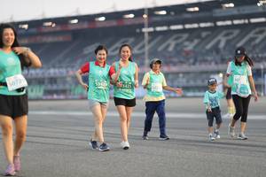 BIB: 5072, 53429, 3425, 522
                            <button type="button" onclick="openModal(10575454)" class="btn btn-primary btn-sm float-right btn-popup" data-toggle="modal" data-target=".modal-high-quality">
                        <i class="fas fa-shopping-cart"></i> Add to Cart
                    </button>
                                            <button type="button" onclick="isThisMe(10575454, true)" class="btn btn-success btn-sm float-right btn-popup btn-isme hidden" data-toggle="tooltip" data-placement="bottom" title="นี่คือรูปของคุณใช่ไหม คลิกที่นี่เพื่อเอาเข้าอัลบั้ม">
                        <i class="fas fa-plus"></i> Add to album
                    </button>
                    <button type="button" onclick="isThisMe(10575454, false)" class="btn btn-warning btn-sm float-right btn-popup btn-isnotme hidden">
                        <i class="fas fa-ban"></i> Remove from album
                    </button>