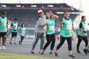 BIB: 520, 83395, 53170
                            <button type="button" onclick="openModal(10574891)" class="btn btn-primary btn-sm float-right btn-popup" data-toggle="modal" data-target=".modal-high-quality">
                        <i class="fas fa-shopping-cart"></i> Add to Cart
                    </button>
                                            <button type="button" onclick="isThisMe(10574891, true)" class="btn btn-success btn-sm float-right btn-popup btn-isme hidden" data-toggle="tooltip" data-placement="bottom" title="นี่คือรูปของคุณใช่ไหม คลิกที่นี่เพื่อเอาเข้าอัลบั้ม">
                        <i class="fas fa-plus"></i> Add to album
                    </button>
                    <button type="button" onclick="isThisMe(10574891, false)" class="btn btn-warning btn-sm float-right btn-popup btn-isnotme hidden">
                        <i class="fas fa-ban"></i> Remove from album
                    </button>