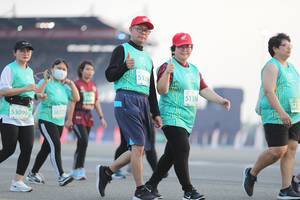 BIB: 51356, 521, 5072, 53099
                            <button type="button" onclick="openModal(10575126)" class="btn btn-primary btn-sm float-right btn-popup" data-toggle="modal" data-target=".modal-high-quality">
                        <i class="fas fa-shopping-cart"></i> Add to Cart
                    </button>
                                            <button type="button" onclick="isThisMe(10575126, true)" class="btn btn-success btn-sm float-right btn-popup btn-isme hidden" data-toggle="tooltip" data-placement="bottom" title="นี่คือรูปของคุณใช่ไหม คลิกที่นี่เพื่อเอาเข้าอัลบั้ม">
                        <i class="fas fa-plus"></i> Add to album
                    </button>
                    <button type="button" onclick="isThisMe(10575126, false)" class="btn btn-warning btn-sm float-right btn-popup btn-isnotme hidden">
                        <i class="fas fa-ban"></i> Remove from album
                    </button>