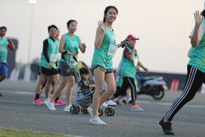 BIB: 523
                            <button type="button" onclick="openModal(10575188)" class="btn btn-primary btn-sm float-right btn-popup" data-toggle="modal" data-target=".modal-high-quality">
                        <i class="fas fa-shopping-cart"></i> Add to Cart
                    </button>
                                            <button type="button" onclick="isThisMe(10575188, true)" class="btn btn-success btn-sm float-right btn-popup btn-isme hidden" data-toggle="tooltip" data-placement="bottom" title="นี่คือรูปของคุณใช่ไหม คลิกที่นี่เพื่อเอาเข้าอัลบั้ม">
                        <i class="fas fa-plus"></i> Add to album
                    </button>
                    <button type="button" onclick="isThisMe(10575188, false)" class="btn btn-warning btn-sm float-right btn-popup btn-isnotme hidden">
                        <i class="fas fa-ban"></i> Remove from album
                    </button>