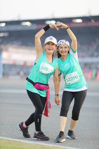 BIB: 50859, 52290
                            <button type="button" onclick="openModal(10575293)" class="btn btn-primary btn-sm float-right btn-popup" data-toggle="modal" data-target=".modal-high-quality">
                        <i class="fas fa-shopping-cart"></i> Add to Cart
                    </button>
                                            <button type="button" onclick="isThisMe(10575293, true)" class="btn btn-success btn-sm float-right btn-popup btn-isme hidden" data-toggle="tooltip" data-placement="bottom" title="นี่คือรูปของคุณใช่ไหม คลิกที่นี่เพื่อเอาเข้าอัลบั้ม">
                        <i class="fas fa-plus"></i> Add to album
                    </button>
                    <button type="button" onclick="isThisMe(10575293, false)" class="btn btn-warning btn-sm float-right btn-popup btn-isnotme hidden">
                        <i class="fas fa-ban"></i> Remove from album
                    </button>