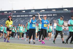 BIB: 504, 53462, 704, 5273
                            <button type="button" onclick="openModal(10575060)" class="btn btn-primary btn-sm float-right btn-popup" data-toggle="modal" data-target=".modal-high-quality">
                        <i class="fas fa-shopping-cart"></i> Add to Cart
                    </button>
                                            <button type="button" onclick="isThisMe(10575060, true)" class="btn btn-success btn-sm float-right btn-popup btn-isme hidden" data-toggle="tooltip" data-placement="bottom" title="นี่คือรูปของคุณใช่ไหม คลิกที่นี่เพื่อเอาเข้าอัลบั้ม">
                        <i class="fas fa-plus"></i> Add to album
                    </button>
                    <button type="button" onclick="isThisMe(10575060, false)" class="btn btn-warning btn-sm float-right btn-popup btn-isnotme hidden">
                        <i class="fas fa-ban"></i> Remove from album
                    </button>