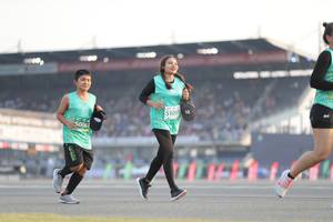 BIB: 1053, 0061
                            <button type="button" onclick="openModal(10573616)" class="btn btn-primary btn-sm float-right btn-popup" data-toggle="modal" data-target=".modal-high-quality">
                        <i class="fas fa-shopping-cart"></i> Add to Cart
                    </button>
                                            <button type="button" onclick="isThisMe(10573616, true)" class="btn btn-success btn-sm float-right btn-popup btn-isme hidden" data-toggle="tooltip" data-placement="bottom" title="นี่คือรูปของคุณใช่ไหม คลิกที่นี่เพื่อเอาเข้าอัลบั้ม">
                        <i class="fas fa-plus"></i> Add to album
                    </button>
                    <button type="button" onclick="isThisMe(10573616, false)" class="btn btn-warning btn-sm float-right btn-popup btn-isnotme hidden">
                        <i class="fas fa-ban"></i> Remove from album
                    </button>