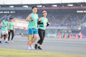 BIB: 5053, 5012, 
                            <button type="button" onclick="openModal(10574763)" class="btn btn-primary btn-sm float-right btn-popup" data-toggle="modal" data-target=".modal-high-quality">
                        <i class="fas fa-shopping-cart"></i> Add to Cart
                    </button>
                                            <button type="button" onclick="isThisMe(10574763, true)" class="btn btn-success btn-sm float-right btn-popup btn-isme hidden" data-toggle="tooltip" data-placement="bottom" title="นี่คือรูปของคุณใช่ไหม คลิกที่นี่เพื่อเอาเข้าอัลบั้ม">
                        <i class="fas fa-plus"></i> Add to album
                    </button>
                    <button type="button" onclick="isThisMe(10574763, false)" class="btn btn-warning btn-sm float-right btn-popup btn-isnotme hidden">
                        <i class="fas fa-ban"></i> Remove from album
                    </button>