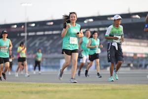 BIB: 528, 524
                            <button type="button" onclick="openModal(10573940)" class="btn btn-primary btn-sm float-right btn-popup" data-toggle="modal" data-target=".modal-high-quality">
                        <i class="fas fa-shopping-cart"></i> Add to Cart
                    </button>
                                            <button type="button" onclick="isThisMe(10573940, true)" class="btn btn-success btn-sm float-right btn-popup btn-isme hidden" data-toggle="tooltip" data-placement="bottom" title="นี่คือรูปของคุณใช่ไหม คลิกที่นี่เพื่อเอาเข้าอัลบั้ม">
                        <i class="fas fa-plus"></i> Add to album
                    </button>
                    <button type="button" onclick="isThisMe(10573940, false)" class="btn btn-warning btn-sm float-right btn-popup btn-isnotme hidden">
                        <i class="fas fa-ban"></i> Remove from album
                    </button>