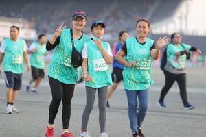 BIB: 52098, 520, 52520
                            <button type="button" onclick="openModal(10575223)" class="btn btn-primary btn-sm float-right btn-popup" data-toggle="modal" data-target=".modal-high-quality">
                        <i class="fas fa-shopping-cart"></i> Add to Cart
                    </button>
                                            <button type="button" onclick="isThisMe(10575223, true)" class="btn btn-success btn-sm float-right btn-popup btn-isme hidden" data-toggle="tooltip" data-placement="bottom" title="นี่คือรูปของคุณใช่ไหม คลิกที่นี่เพื่อเอาเข้าอัลบั้ม">
                        <i class="fas fa-plus"></i> Add to album
                    </button>
                    <button type="button" onclick="isThisMe(10575223, false)" class="btn btn-warning btn-sm float-right btn-popup btn-isnotme hidden">
                        <i class="fas fa-ban"></i> Remove from album
                    </button>