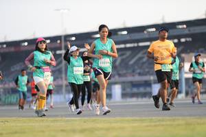 BIB: 51019, 70291, 508, 529
                            <button type="button" onclick="openModal(10573503)" class="btn btn-primary btn-sm float-right btn-popup" data-toggle="modal" data-target=".modal-high-quality">
                        <i class="fas fa-shopping-cart"></i> Add to Cart
                    </button>
                                            <button type="button" onclick="isThisMe(10573503, true)" class="btn btn-success btn-sm float-right btn-popup btn-isme hidden" data-toggle="tooltip" data-placement="bottom" title="นี่คือรูปของคุณใช่ไหม คลิกที่นี่เพื่อเอาเข้าอัลบั้ม">
                        <i class="fas fa-plus"></i> Add to album
                    </button>
                    <button type="button" onclick="isThisMe(10573503, false)" class="btn btn-warning btn-sm float-right btn-popup btn-isnotme hidden">
                        <i class="fas fa-ban"></i> Remove from album
                    </button>