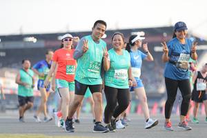 BIB: 52745, 5196, 505, 52804, 5002
                            <button type="button" onclick="openModal(10574373)" class="btn btn-primary btn-sm float-right btn-popup" data-toggle="modal" data-target=".modal-high-quality">
                        <i class="fas fa-shopping-cart"></i> Add to Cart
                    </button>
                                            <button type="button" onclick="isThisMe(10574373, true)" class="btn btn-success btn-sm float-right btn-popup btn-isme hidden" data-toggle="tooltip" data-placement="bottom" title="นี่คือรูปของคุณใช่ไหม คลิกที่นี่เพื่อเอาเข้าอัลบั้ม">
                        <i class="fas fa-plus"></i> Add to album
                    </button>
                    <button type="button" onclick="isThisMe(10574373, false)" class="btn btn-warning btn-sm float-right btn-popup btn-isnotme hidden">
                        <i class="fas fa-ban"></i> Remove from album
                    </button>