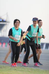 BIB: 833, 83392
                            <button type="button" onclick="openModal(10574837)" class="btn btn-primary btn-sm float-right btn-popup" data-toggle="modal" data-target=".modal-high-quality">
                        <i class="fas fa-shopping-cart"></i> Add to Cart
                    </button>
                                            <button type="button" onclick="isThisMe(10574837, true)" class="btn btn-success btn-sm float-right btn-popup btn-isme hidden" data-toggle="tooltip" data-placement="bottom" title="นี่คือรูปของคุณใช่ไหม คลิกที่นี่เพื่อเอาเข้าอัลบั้ม">
                        <i class="fas fa-plus"></i> Add to album
                    </button>
                    <button type="button" onclick="isThisMe(10574837, false)" class="btn btn-warning btn-sm float-right btn-popup btn-isnotme hidden">
                        <i class="fas fa-ban"></i> Remove from album
                    </button>