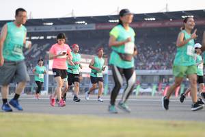 BIB: 
                            <button type="button" onclick="openModal(10573904)" class="btn btn-primary btn-sm float-right btn-popup" data-toggle="modal" data-target=".modal-high-quality">
                        <i class="fas fa-shopping-cart"></i> Add to Cart
                    </button>
                                            <button type="button" onclick="isThisMe(10573904, true)" class="btn btn-success btn-sm float-right btn-popup btn-isme hidden" data-toggle="tooltip" data-placement="bottom" title="นี่คือรูปของคุณใช่ไหม คลิกที่นี่เพื่อเอาเข้าอัลบั้ม">
                        <i class="fas fa-plus"></i> Add to album
                    </button>
                    <button type="button" onclick="isThisMe(10573904, false)" class="btn btn-warning btn-sm float-right btn-popup btn-isnotme hidden">
                        <i class="fas fa-ban"></i> Remove from album
                    </button>