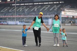 BIB: 53209, 53210
                            <button type="button" onclick="openModal(10575671)" class="btn btn-primary btn-sm float-right btn-popup" data-toggle="modal" data-target=".modal-high-quality">
                        <i class="fas fa-shopping-cart"></i> Add to Cart
                    </button>
                                            <button type="button" onclick="isThisMe(10575671, true)" class="btn btn-success btn-sm float-right btn-popup btn-isme hidden" data-toggle="tooltip" data-placement="bottom" title="นี่คือรูปของคุณใช่ไหม คลิกที่นี่เพื่อเอาเข้าอัลบั้ม">
                        <i class="fas fa-plus"></i> Add to album
                    </button>
                    <button type="button" onclick="isThisMe(10575671, false)" class="btn btn-warning btn-sm float-right btn-popup btn-isnotme hidden">
                        <i class="fas fa-ban"></i> Remove from album
                    </button>