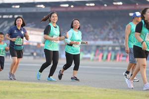 BIB: 52070, 518
                            <button type="button" onclick="openModal(10575158)" class="btn btn-primary btn-sm float-right btn-popup" data-toggle="modal" data-target=".modal-high-quality">
                        <i class="fas fa-shopping-cart"></i> Add to Cart
                    </button>
                                            <button type="button" onclick="isThisMe(10575158, true)" class="btn btn-success btn-sm float-right btn-popup btn-isme hidden" data-toggle="tooltip" data-placement="bottom" title="นี่คือรูปของคุณใช่ไหม คลิกที่นี่เพื่อเอาเข้าอัลบั้ม">
                        <i class="fas fa-plus"></i> Add to album
                    </button>
                    <button type="button" onclick="isThisMe(10575158, false)" class="btn btn-warning btn-sm float-right btn-popup btn-isnotme hidden">
                        <i class="fas fa-ban"></i> Remove from album
                    </button>