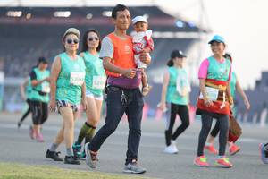 BIB: 52694, 5240, 698
                            <button type="button" onclick="openModal(10575197)" class="btn btn-primary btn-sm float-right btn-popup" data-toggle="modal" data-target=".modal-high-quality">
                        <i class="fas fa-shopping-cart"></i> Add to Cart
                    </button>
                                            <button type="button" onclick="isThisMe(10575197, true)" class="btn btn-success btn-sm float-right btn-popup btn-isme hidden" data-toggle="tooltip" data-placement="bottom" title="นี่คือรูปของคุณใช่ไหม คลิกที่นี่เพื่อเอาเข้าอัลบั้ม">
                        <i class="fas fa-plus"></i> Add to album
                    </button>
                    <button type="button" onclick="isThisMe(10575197, false)" class="btn btn-warning btn-sm float-right btn-popup btn-isnotme hidden">
                        <i class="fas fa-ban"></i> Remove from album
                    </button>