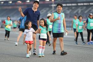 BIB: 50514, 
                            <button type="button" onclick="openModal(10575511)" class="btn btn-primary btn-sm float-right btn-popup" data-toggle="modal" data-target=".modal-high-quality">
                        <i class="fas fa-shopping-cart"></i> Add to Cart
                    </button>
                                            <button type="button" onclick="isThisMe(10575511, true)" class="btn btn-success btn-sm float-right btn-popup btn-isme hidden" data-toggle="tooltip" data-placement="bottom" title="นี่คือรูปของคุณใช่ไหม คลิกที่นี่เพื่อเอาเข้าอัลบั้ม">
                        <i class="fas fa-plus"></i> Add to album
                    </button>
                    <button type="button" onclick="isThisMe(10575511, false)" class="btn btn-warning btn-sm float-right btn-popup btn-isnotme hidden">
                        <i class="fas fa-ban"></i> Remove from album
                    </button>