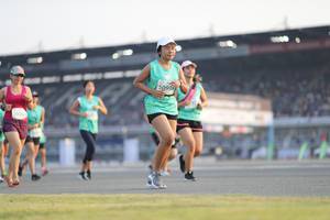 BIB: 093, 556
                            <button type="button" onclick="openModal(10573633)" class="btn btn-primary btn-sm float-right btn-popup" data-toggle="modal" data-target=".modal-high-quality">
                        <i class="fas fa-shopping-cart"></i> Add to Cart
                    </button>
                                            <button type="button" onclick="isThisMe(10573633, true)" class="btn btn-success btn-sm float-right btn-popup btn-isme hidden" data-toggle="tooltip" data-placement="bottom" title="นี่คือรูปของคุณใช่ไหม คลิกที่นี่เพื่อเอาเข้าอัลบั้ม">
                        <i class="fas fa-plus"></i> Add to album
                    </button>
                    <button type="button" onclick="isThisMe(10573633, false)" class="btn btn-warning btn-sm float-right btn-popup btn-isnotme hidden">
                        <i class="fas fa-ban"></i> Remove from album
                    </button>