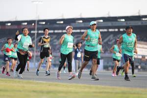 BIB: 52010, 52013, 52952, 5008, 5319
                            <button type="button" onclick="openModal(10573657)" class="btn btn-primary btn-sm float-right btn-popup" data-toggle="modal" data-target=".modal-high-quality">
                        <i class="fas fa-shopping-cart"></i> Add to Cart
                    </button>
                                            <button type="button" onclick="isThisMe(10573657, true)" class="btn btn-success btn-sm float-right btn-popup btn-isme hidden" data-toggle="tooltip" data-placement="bottom" title="นี่คือรูปของคุณใช่ไหม คลิกที่นี่เพื่อเอาเข้าอัลบั้ม">
                        <i class="fas fa-plus"></i> Add to album
                    </button>
                    <button type="button" onclick="isThisMe(10573657, false)" class="btn btn-warning btn-sm float-right btn-popup btn-isnotme hidden">
                        <i class="fas fa-ban"></i> Remove from album
                    </button>