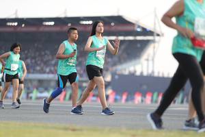 BIB: 50928, 5005
                            <button type="button" onclick="openModal(10574102)" class="btn btn-primary btn-sm float-right btn-popup" data-toggle="modal" data-target=".modal-high-quality">
                        <i class="fas fa-shopping-cart"></i> Add to Cart
                    </button>
                                            <button type="button" onclick="isThisMe(10574102, true)" class="btn btn-success btn-sm float-right btn-popup btn-isme hidden" data-toggle="tooltip" data-placement="bottom" title="นี่คือรูปของคุณใช่ไหม คลิกที่นี่เพื่อเอาเข้าอัลบั้ม">
                        <i class="fas fa-plus"></i> Add to album
                    </button>
                    <button type="button" onclick="isThisMe(10574102, false)" class="btn btn-warning btn-sm float-right btn-popup btn-isnotme hidden">
                        <i class="fas fa-ban"></i> Remove from album
                    </button>