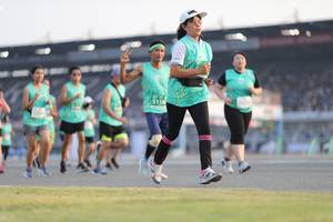 BIB: 5158
                            <button type="button" onclick="openModal(10573896)" class="btn btn-primary btn-sm float-right btn-popup" data-toggle="modal" data-target=".modal-high-quality">
                        <i class="fas fa-shopping-cart"></i> Add to Cart
                    </button>
                                            <button type="button" onclick="isThisMe(10573896, true)" class="btn btn-success btn-sm float-right btn-popup btn-isme hidden" data-toggle="tooltip" data-placement="bottom" title="นี่คือรูปของคุณใช่ไหม คลิกที่นี่เพื่อเอาเข้าอัลบั้ม">
                        <i class="fas fa-plus"></i> Add to album
                    </button>
                    <button type="button" onclick="isThisMe(10573896, false)" class="btn btn-warning btn-sm float-right btn-popup btn-isnotme hidden">
                        <i class="fas fa-ban"></i> Remove from album
                    </button>