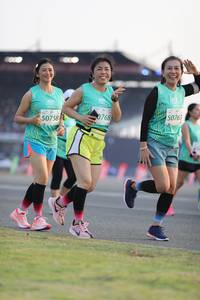 BIB: 50763, 0768, 50758
                            <button type="button" onclick="openModal(10574945)" class="btn btn-primary btn-sm float-right btn-popup" data-toggle="modal" data-target=".modal-high-quality">
                        <i class="fas fa-shopping-cart"></i> Add to Cart
                    </button>
                                            <button type="button" onclick="isThisMe(10574945, true)" class="btn btn-success btn-sm float-right btn-popup btn-isme hidden" data-toggle="tooltip" data-placement="bottom" title="นี่คือรูปของคุณใช่ไหม คลิกที่นี่เพื่อเอาเข้าอัลบั้ม">
                        <i class="fas fa-plus"></i> Add to album
                    </button>
                    <button type="button" onclick="isThisMe(10574945, false)" class="btn btn-warning btn-sm float-right btn-popup btn-isnotme hidden">
                        <i class="fas fa-ban"></i> Remove from album
                    </button>