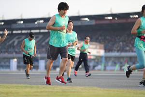 BIB: 
                            <button type="button" onclick="openModal(10573600)" class="btn btn-primary btn-sm float-right btn-popup" data-toggle="modal" data-target=".modal-high-quality">
                        <i class="fas fa-shopping-cart"></i> Add to Cart
                    </button>
                                            <button type="button" onclick="isThisMe(10573600, true)" class="btn btn-success btn-sm float-right btn-popup btn-isme hidden" data-toggle="tooltip" data-placement="bottom" title="นี่คือรูปของคุณใช่ไหม คลิกที่นี่เพื่อเอาเข้าอัลบั้ม">
                        <i class="fas fa-plus"></i> Add to album
                    </button>
                    <button type="button" onclick="isThisMe(10573600, false)" class="btn btn-warning btn-sm float-right btn-popup btn-isnotme hidden">
                        <i class="fas fa-ban"></i> Remove from album
                    </button>