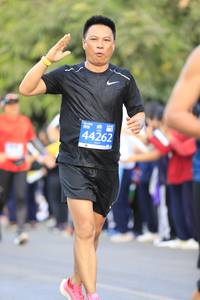 BIB: 44262
                            <button type="button" onclick="openModal(11768505)" class="btn btn-primary btn-sm float-right btn-popup" data-toggle="modal" data-target=".modal-high-quality">
                        <i class="fas fa-shopping-cart"></i> Add to Cart
                    </button>
                                            <button type="button" onclick="isThisMe(11768505, true)" class="btn btn-success btn-sm float-right btn-popup btn-isme hidden" data-toggle="tooltip" data-placement="bottom" title="นี่คือรูปของคุณใช่ไหม คลิกที่นี่เพื่อเอาเข้าอัลบั้ม">
                        <i class="fas fa-plus"></i> Add to album
                    </button>
                    <button type="button" onclick="isThisMe(11768505, false)" class="btn btn-warning btn-sm float-right btn-popup btn-isnotme hidden">
                        <i class="fas fa-ban"></i> Remove from album
                    </button>