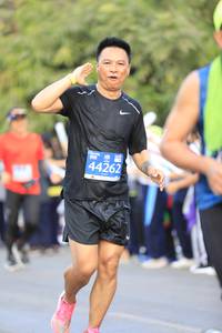 BIB: 44262
                            <button type="button" onclick="openModal(11768444)" class="btn btn-primary btn-sm float-right btn-popup" data-toggle="modal" data-target=".modal-high-quality">
                        <i class="fas fa-shopping-cart"></i> Add to Cart
                    </button>
                                            <button type="button" onclick="isThisMe(11768444, true)" class="btn btn-success btn-sm float-right btn-popup btn-isme hidden" data-toggle="tooltip" data-placement="bottom" title="นี่คือรูปของคุณใช่ไหม คลิกที่นี่เพื่อเอาเข้าอัลบั้ม">
                        <i class="fas fa-plus"></i> Add to album
                    </button>
                    <button type="button" onclick="isThisMe(11768444, false)" class="btn btn-warning btn-sm float-right btn-popup btn-isnotme hidden">
                        <i class="fas fa-ban"></i> Remove from album
                    </button>