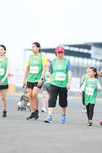 BIB: 51040, 53090, 52241
                            <button type="button" onclick="openModal(12003619)" class="btn btn-primary btn-sm float-right btn-popup" data-toggle="modal" data-target=".modal-high-quality">
                        <i class="fas fa-shopping-cart"></i> Add to Cart
                    </button>
                                            <button type="button" onclick="isThisMe(12003619, true)" class="btn btn-success btn-sm float-right btn-popup btn-isme hidden" data-toggle="tooltip" data-placement="bottom" title="นี่คือรูปของคุณใช่ไหม คลิกที่นี่เพื่อเอาเข้าอัลบั้ม">
                        <i class="fas fa-plus"></i> Add to album
                    </button>
                    <button type="button" onclick="isThisMe(12003619, false)" class="btn btn-warning btn-sm float-right btn-popup btn-isnotme hidden">
                        <i class="fas fa-ban"></i> Remove from album
                    </button>