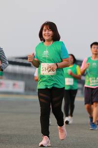 BIB: 512, 185
                            <button type="button" onclick="openModal(12000970)" class="btn btn-primary btn-sm float-right btn-popup" data-toggle="modal" data-target=".modal-high-quality">
                        <i class="fas fa-shopping-cart"></i> Add to Cart
                    </button>
                                            <button type="button" onclick="isThisMe(12000970, true)" class="btn btn-success btn-sm float-right btn-popup btn-isme hidden" data-toggle="tooltip" data-placement="bottom" title="นี่คือรูปของคุณใช่ไหม คลิกที่นี่เพื่อเอาเข้าอัลบั้ม">
                        <i class="fas fa-plus"></i> Add to album
                    </button>
                    <button type="button" onclick="isThisMe(12000970, false)" class="btn btn-warning btn-sm float-right btn-popup btn-isnotme hidden">
                        <i class="fas fa-ban"></i> Remove from album
                    </button>