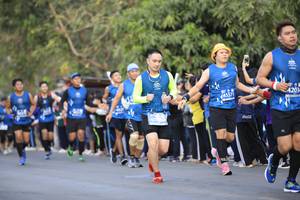 BIB: 4203
                            <button type="button" onclick="openModal(11493602)" class="btn btn-primary btn-sm float-right btn-popup" data-toggle="modal" data-target=".modal-high-quality">
                        <i class="fas fa-shopping-cart"></i> Add to Cart
                    </button>
                                            <button type="button" onclick="isThisMe(11493602, true)" class="btn btn-success btn-sm float-right btn-popup btn-isme hidden" data-toggle="tooltip" data-placement="bottom" title="นี่คือรูปของคุณใช่ไหม คลิกที่นี่เพื่อเอาเข้าอัลบั้ม">
                        <i class="fas fa-plus"></i> Add to album
                    </button>
                    <button type="button" onclick="isThisMe(11493602, false)" class="btn btn-warning btn-sm float-right btn-popup btn-isnotme hidden">
                        <i class="fas fa-ban"></i> Remove from album
                    </button>