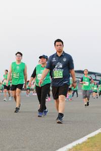 BIB: 71214, 50339
                            <button type="button" onclick="openModal(12003038)" class="btn btn-primary btn-sm float-right btn-popup" data-toggle="modal" data-target=".modal-high-quality">
                        <i class="fas fa-shopping-cart"></i> Add to Cart
                    </button>
                                            <button type="button" onclick="isThisMe(12003038, true)" class="btn btn-success btn-sm float-right btn-popup btn-isme hidden" data-toggle="tooltip" data-placement="bottom" title="นี่คือรูปของคุณใช่ไหม คลิกที่นี่เพื่อเอาเข้าอัลบั้ม">
                        <i class="fas fa-plus"></i> Add to album
                    </button>
                    <button type="button" onclick="isThisMe(12003038, false)" class="btn btn-warning btn-sm float-right btn-popup btn-isnotme hidden">
                        <i class="fas fa-ban"></i> Remove from album
                    </button>