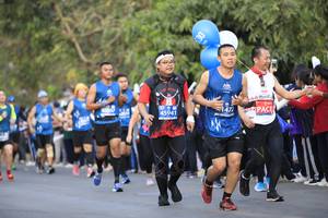 BIB: 1472
                            <button type="button" onclick="openModal(11493513)" class="btn btn-primary btn-sm float-right btn-popup" data-toggle="modal" data-target=".modal-high-quality">
                        <i class="fas fa-shopping-cart"></i> Add to Cart
                    </button>
                                            <button type="button" onclick="isThisMe(11493513, true)" class="btn btn-success btn-sm float-right btn-popup btn-isme hidden" data-toggle="tooltip" data-placement="bottom" title="นี่คือรูปของคุณใช่ไหม คลิกที่นี่เพื่อเอาเข้าอัลบั้ม">
                        <i class="fas fa-plus"></i> Add to album
                    </button>
                    <button type="button" onclick="isThisMe(11493513, false)" class="btn btn-warning btn-sm float-right btn-popup btn-isnotme hidden">
                        <i class="fas fa-ban"></i> Remove from album
                    </button>