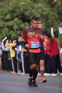 BIB: 45814
                            <button type="button" onclick="openModal(11486336)" class="btn btn-primary btn-sm float-right btn-popup" data-toggle="modal" data-target=".modal-high-quality">
                        <i class="fas fa-shopping-cart"></i> Add to Cart
                    </button>
                                            <button type="button" onclick="isThisMe(11486336, true)" class="btn btn-success btn-sm float-right btn-popup btn-isme hidden" data-toggle="tooltip" data-placement="bottom" title="นี่คือรูปของคุณใช่ไหม คลิกที่นี่เพื่อเอาเข้าอัลบั้ม">
                        <i class="fas fa-plus"></i> Add to album
                    </button>
                    <button type="button" onclick="isThisMe(11486336, false)" class="btn btn-warning btn-sm float-right btn-popup btn-isnotme hidden">
                        <i class="fas fa-ban"></i> Remove from album
                    </button>
